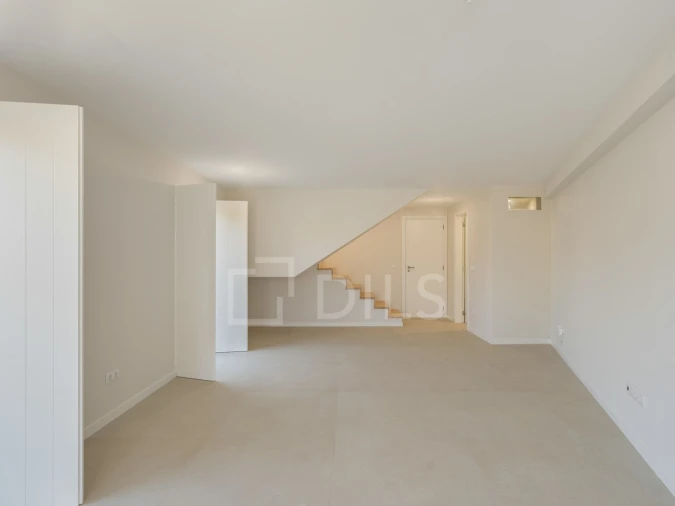 Moradia T2 para Venda em Colares Foto 12