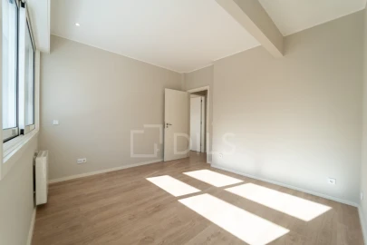 Apartamento T2 para Venda em Cedofeita, Santo Ildefonso, Sé, Miragaia, São Nicolau e Vitória