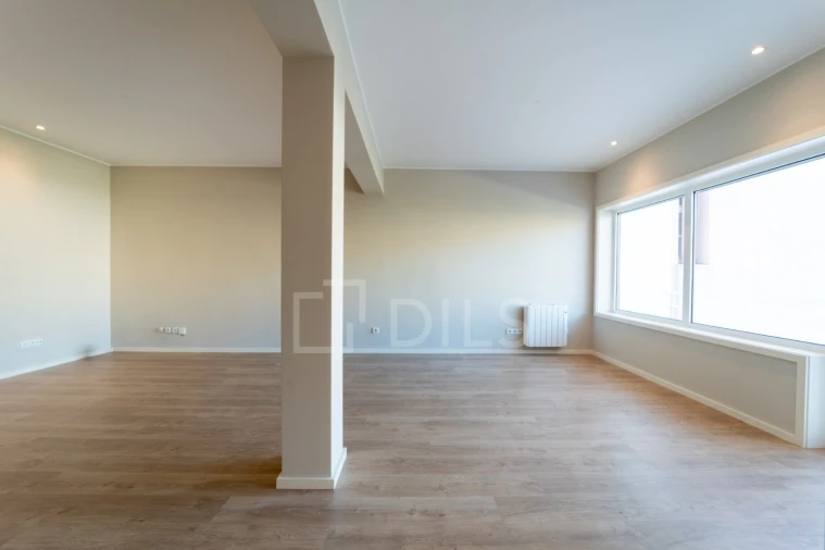 Apartamento T2 para Venda em Cedofeita, Santo Ildefonso, Sé, Miragaia, São Nicolau e Vitória Foto 3