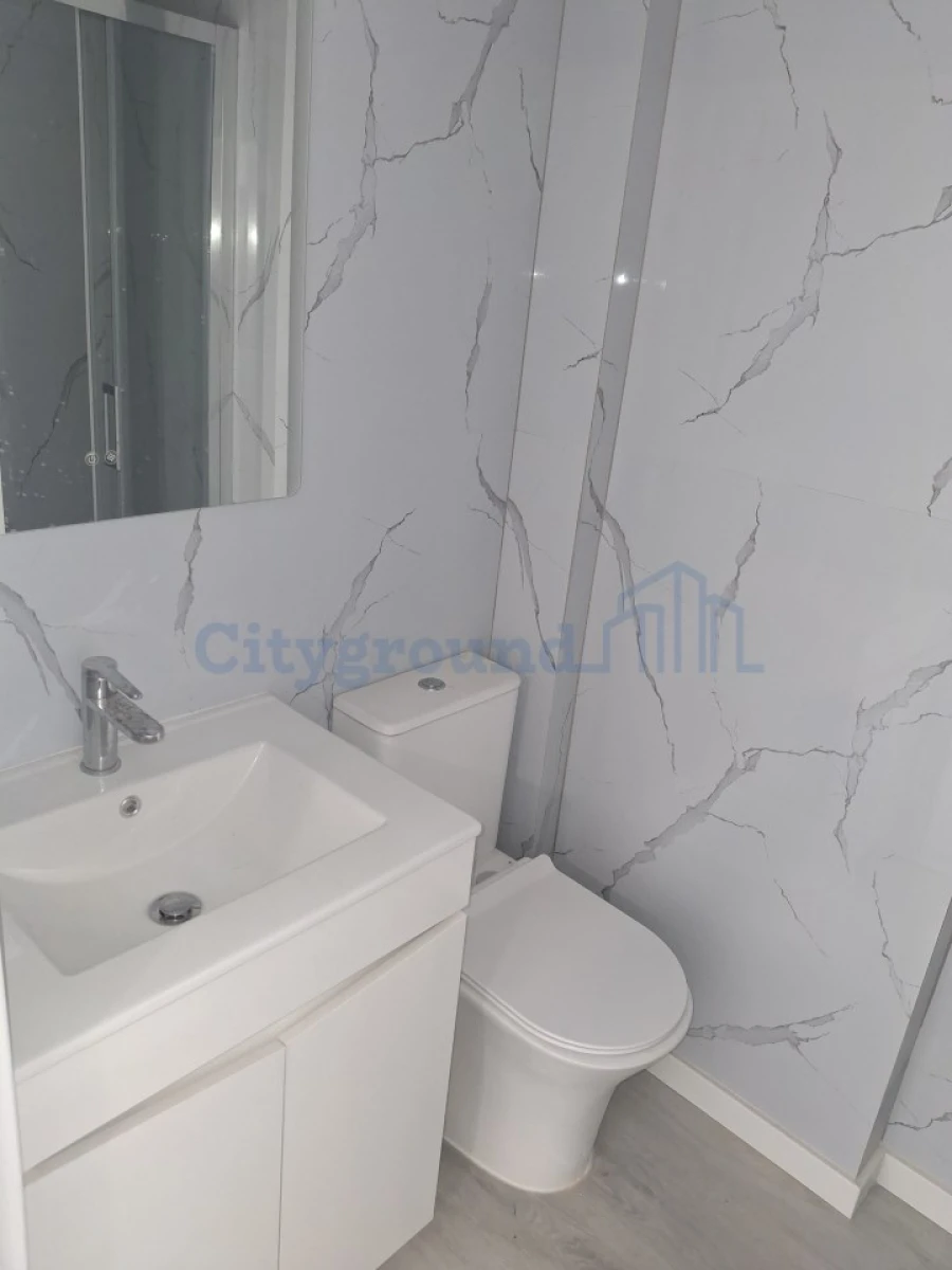 Apartamento T2 para Venda em Benfica Foto 10