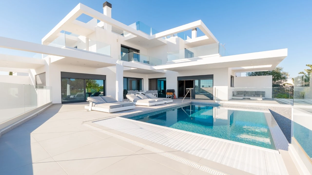 Moradia T6 para para venda em Tavira (Santa Maria e Santiago) Foto 1