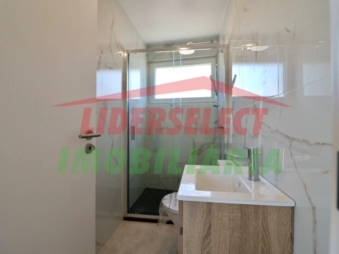 Apartamento T2 para Venda em Santa Maria, São Pedro e Matacães Foto 22