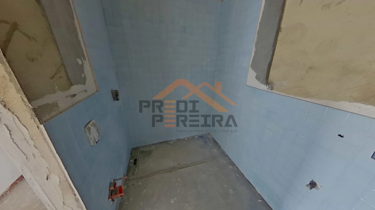 Apartamento T3 para Venda em Pontinha e Famões Foto 8