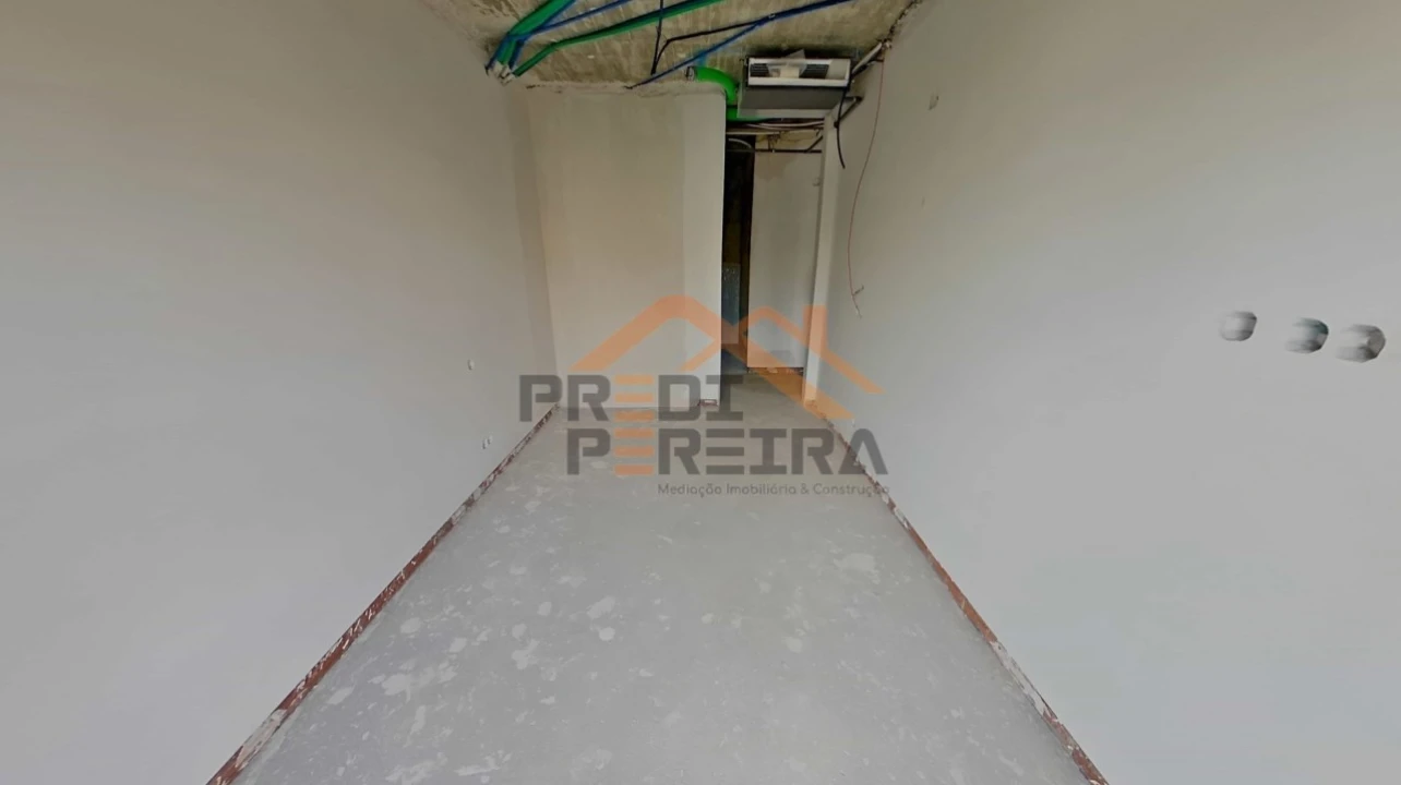 Apartamento T3 para Venda em Pontinha e Famões Foto 10