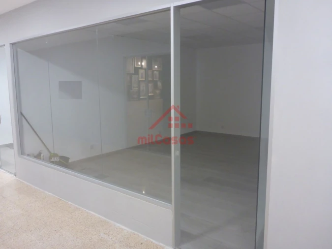 Loja para Arrendamento em Lumiar Foto 6