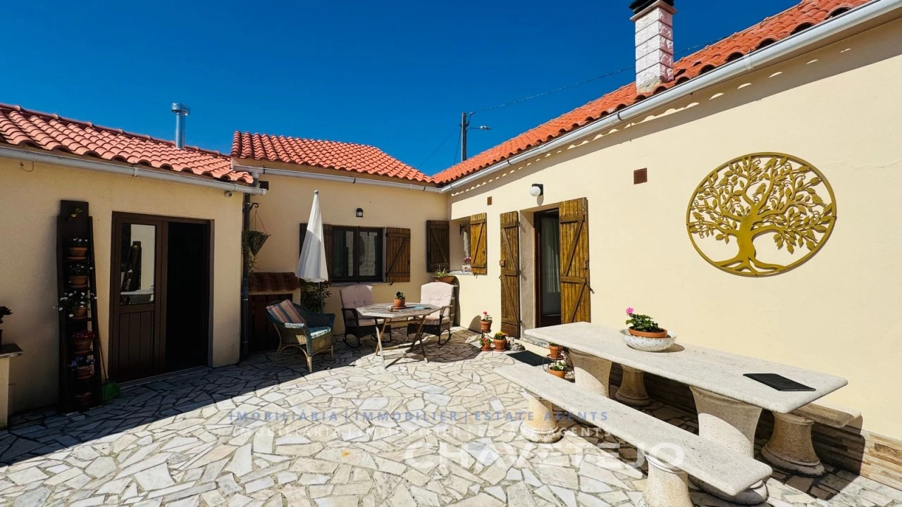 Quinta T2 para Venda em Maçãs de D. Maria Foto 36