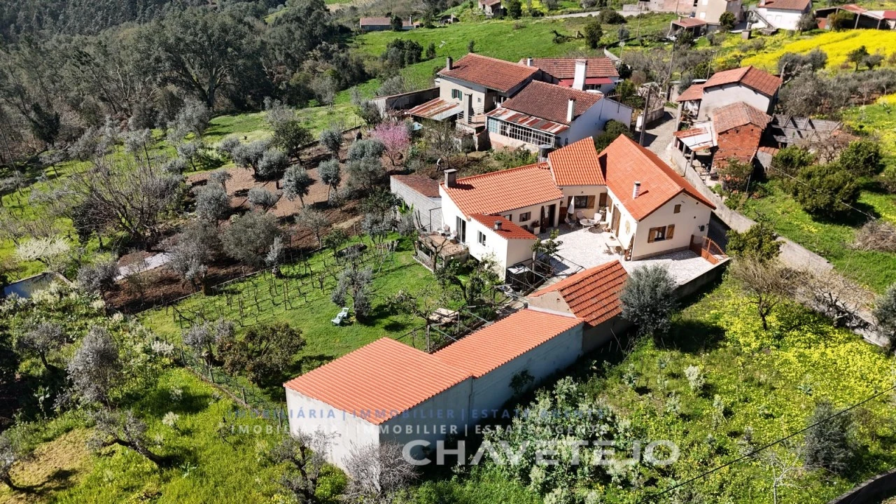 Quinta T2 para Venda em Maçãs de D. Maria Foto 49