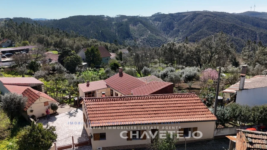 Quinta T2 para Venda em Maçãs de D. Maria Foto 53