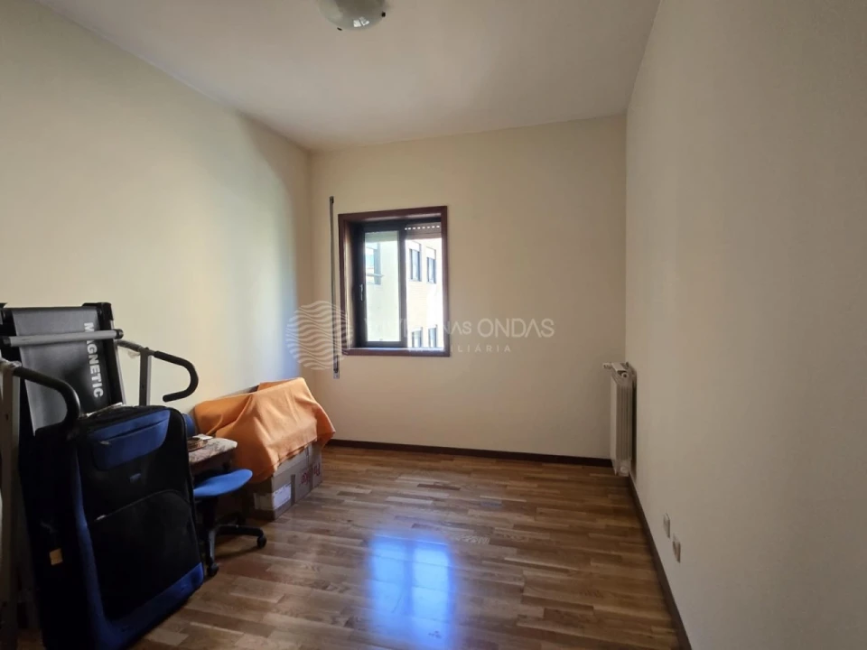 Apartamento T3 para Arrendamento em Aldoar, Foz do Douro e Nevogilde Foto 17