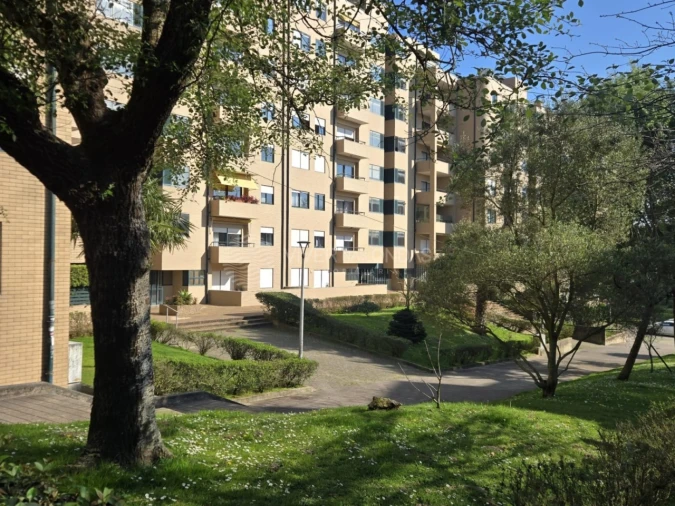 Apartamento T3 para Arrendamento em Aldoar, Foz do Douro e Nevogilde Foto 33