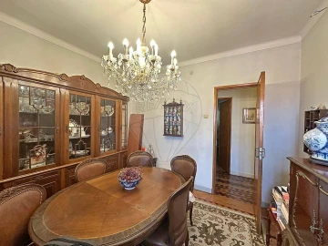 Prédio para Venda em Marvila, Ribeira Santarém, São Salvador, São Nicolau