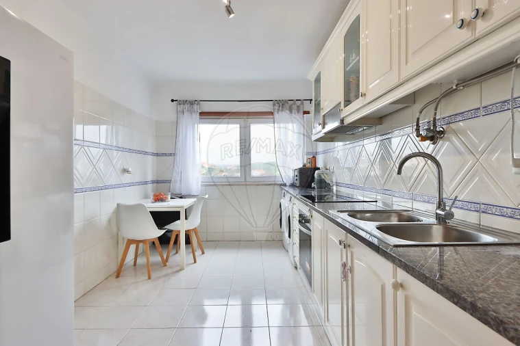 Apartamento T2 para Arrendamento em Cacém e São Marcos Foto 6