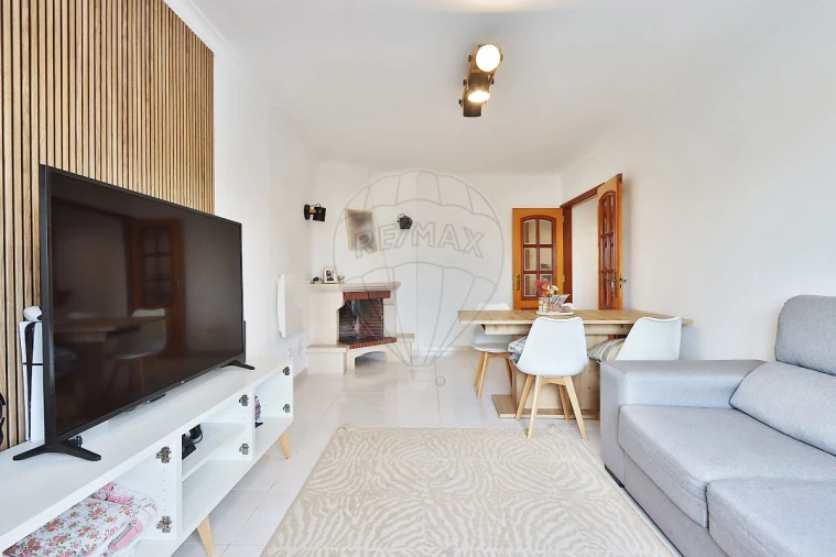 Apartamento T2 para Arrendamento em Cacém e São Marcos Foto 4