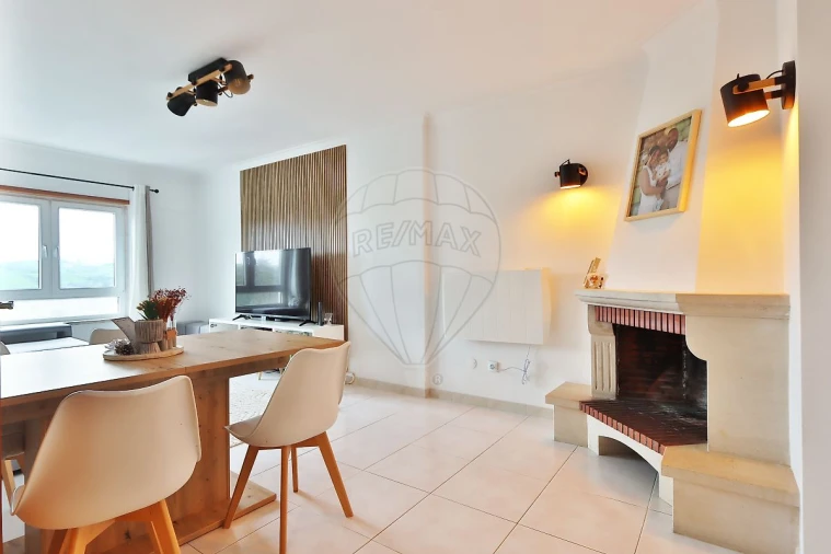 Apartamento T2 para Arrendamento em Cacém e São Marcos Foto 2