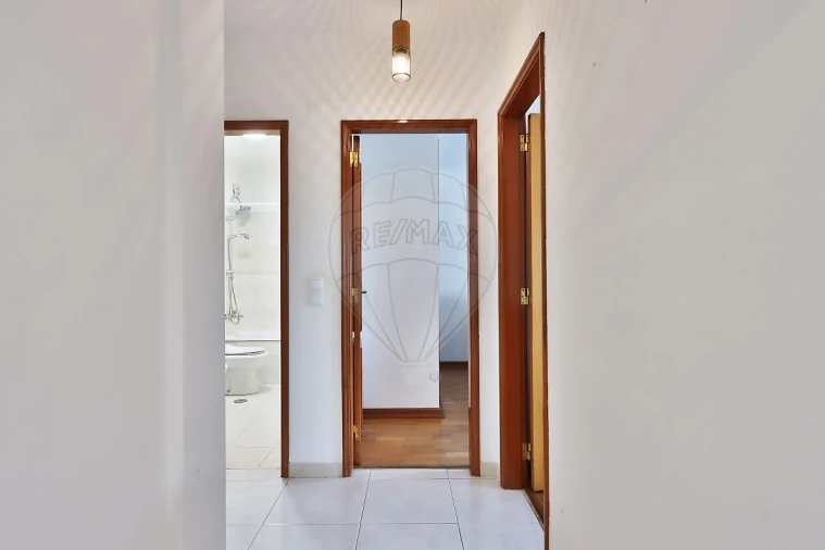 Apartamento T2 para Arrendamento em Cacém e São Marcos Foto 10