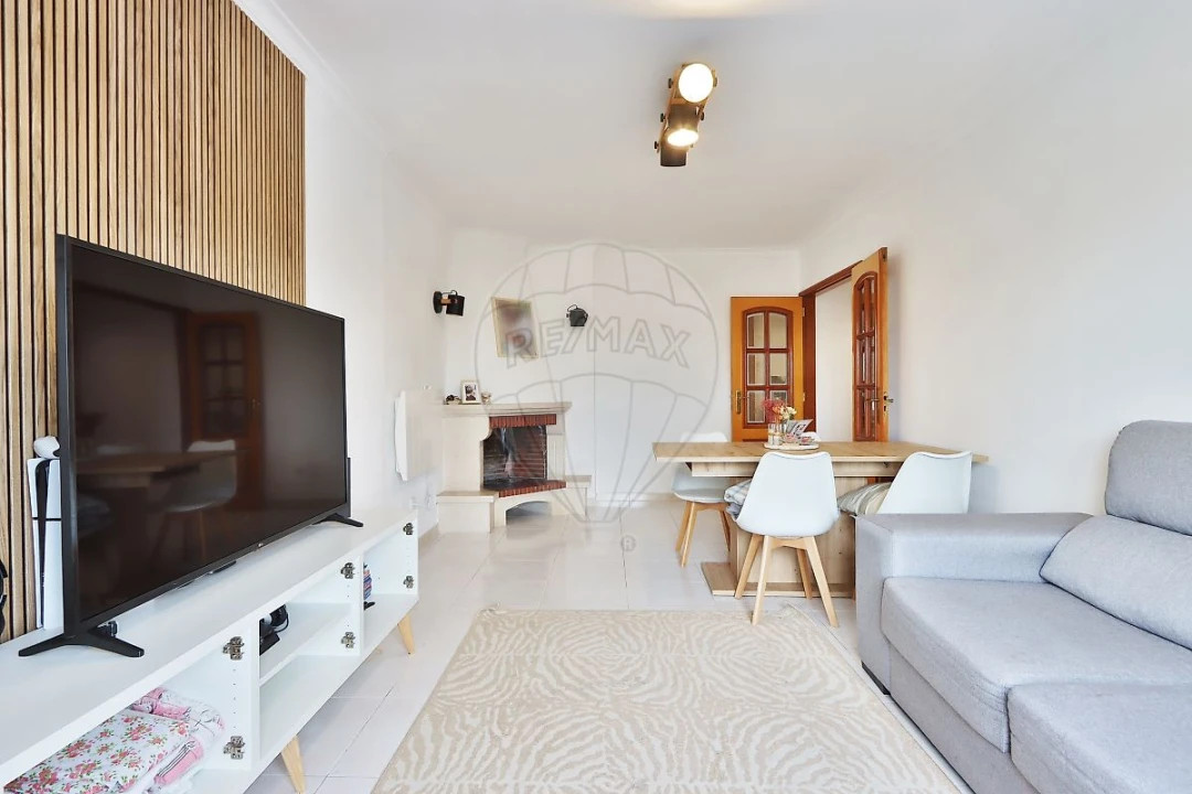 Apartamento T2 para Arrendamento em Cacém e São Marcos Foto 4