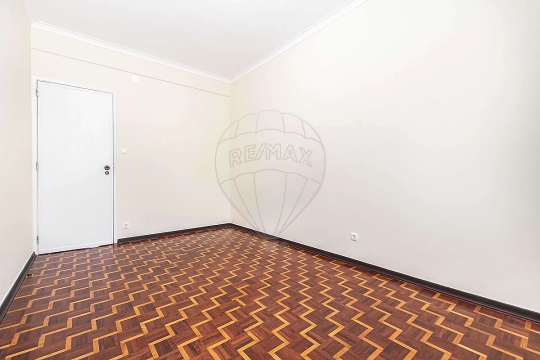 Apartamento T2 para Arrendamento em Águas Livres Foto 10