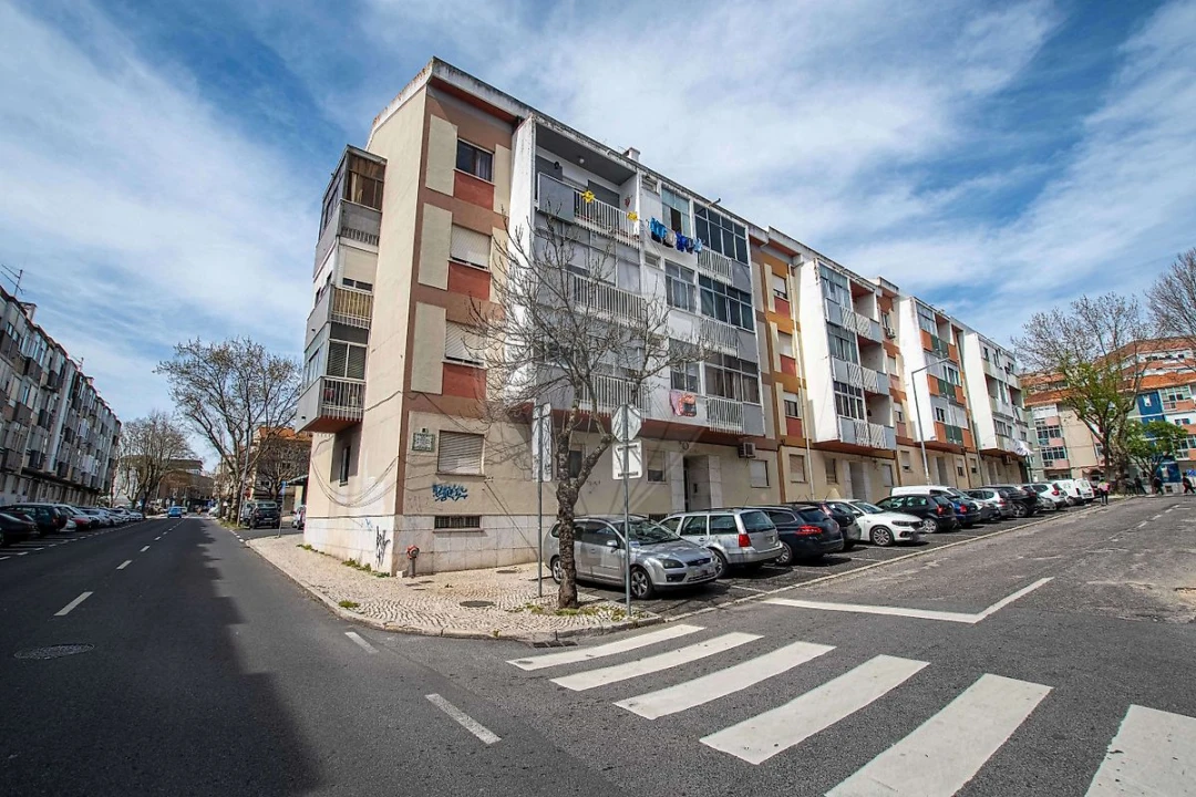 Apartamento T2 para Arrendamento em Águas Livres Foto 12