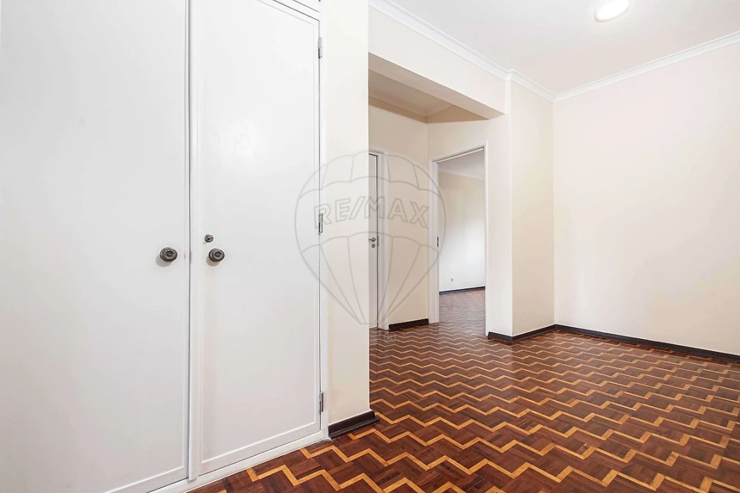 Apartamento T2 para Arrendamento em Águas Livres Foto 5