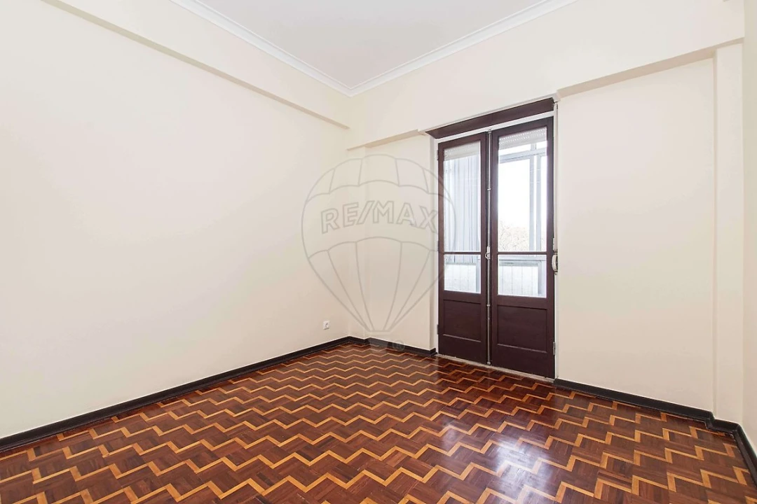 Apartamento T2 para Arrendamento em Águas Livres Foto 18