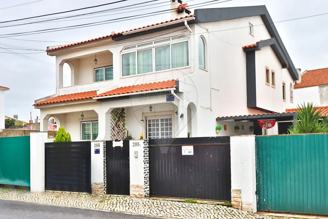 Moradia T3 para Venda em São Domingos de Rana Foto 34