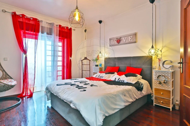 Moradia T3 para Venda em São Domingos de Rana Foto 32