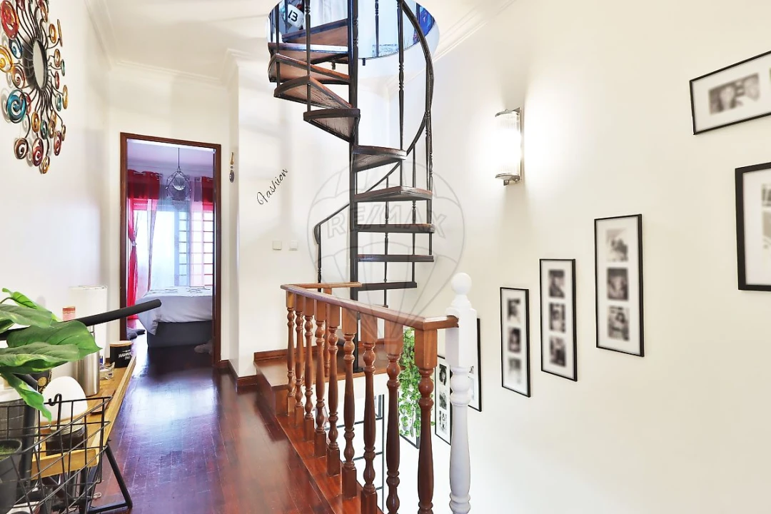 Moradia T3 para Venda em São Domingos de Rana Foto 25