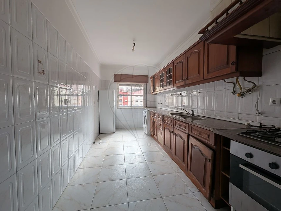Apartamento T2 para Venda em Algueirão-Mem Martins Foto 8