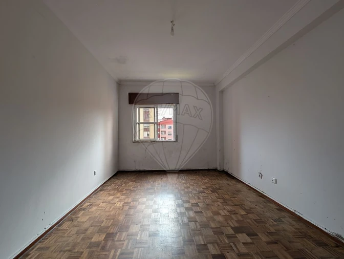 Apartamento T2 para Venda em Algueirão-Mem Martins Foto 13