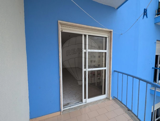 Apartamento T2 para Venda em Algueirão-Mem Martins Foto 5