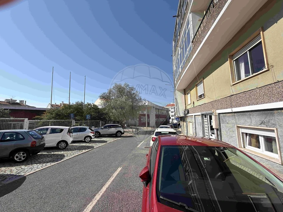 Apartamento T2 para Venda em Cacém e São Marcos Foto 4