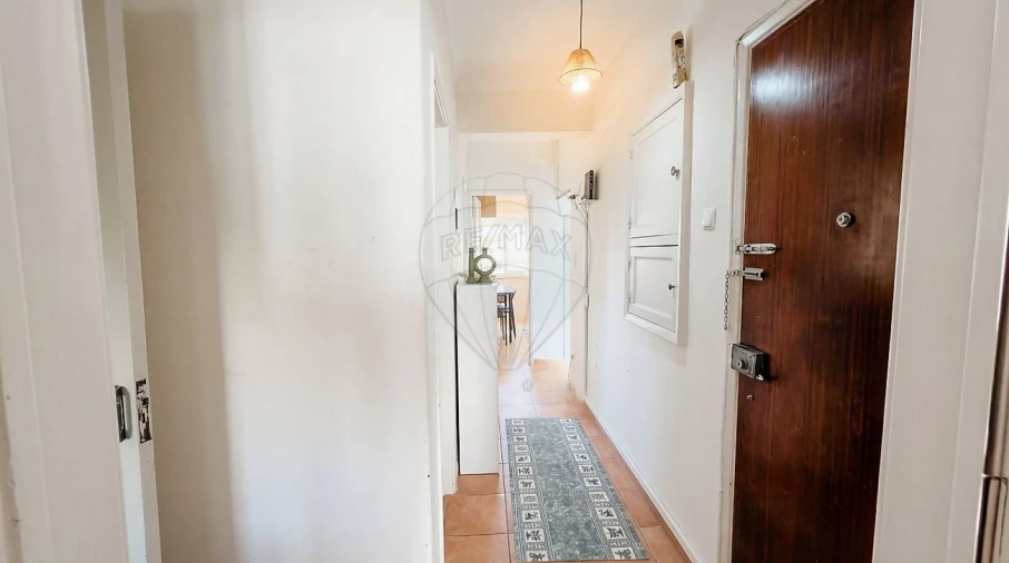 Apartamento T2 para Venda em Cacém e São Marcos Foto 2