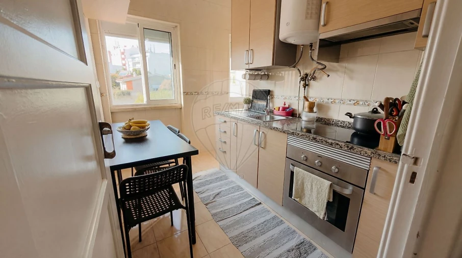 Apartamento T2 para Venda em Cacém e São Marcos Foto 7