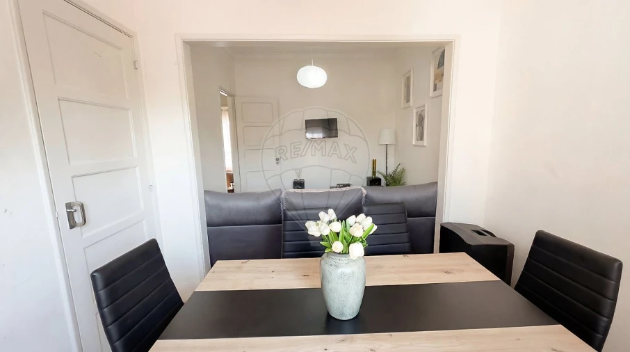 Apartamento T2 para Venda em Cacém e São Marcos Foto 17