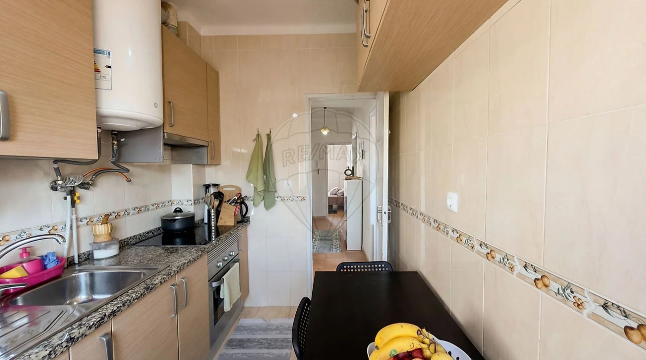 Apartamento T2 para Venda em Cacém e São Marcos Foto 10