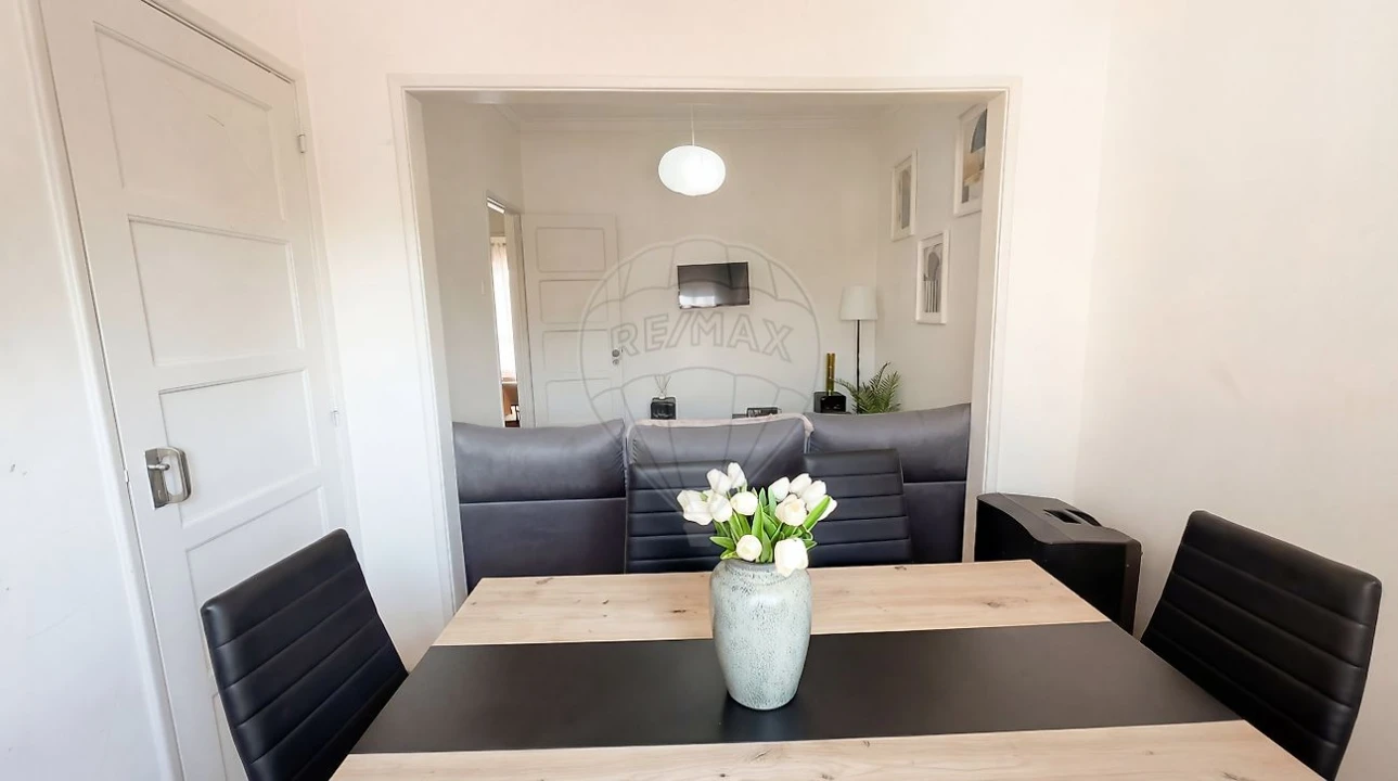 Apartamento T2 para Venda em Cacém e São Marcos Foto 17