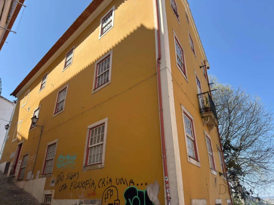 Prédio para Arrendamento em Sé Nova, Santa Cruz, Almedina e São Bartolomeu Foto 2