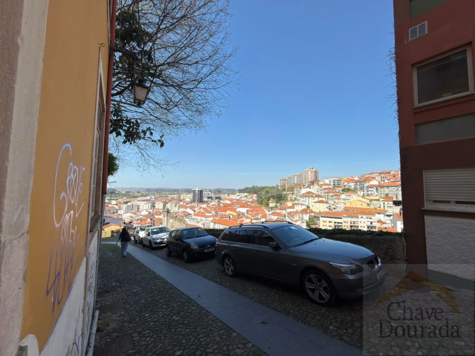 Prédio para Arrendamento em Sé Nova, Santa Cruz, Almedina e São Bartolomeu Foto 6