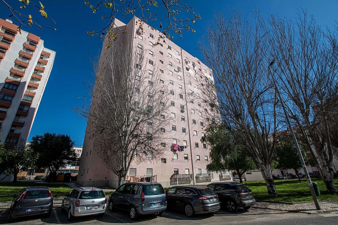 Apartamento T2 para Venda em Carregado e Cadafais Foto 22