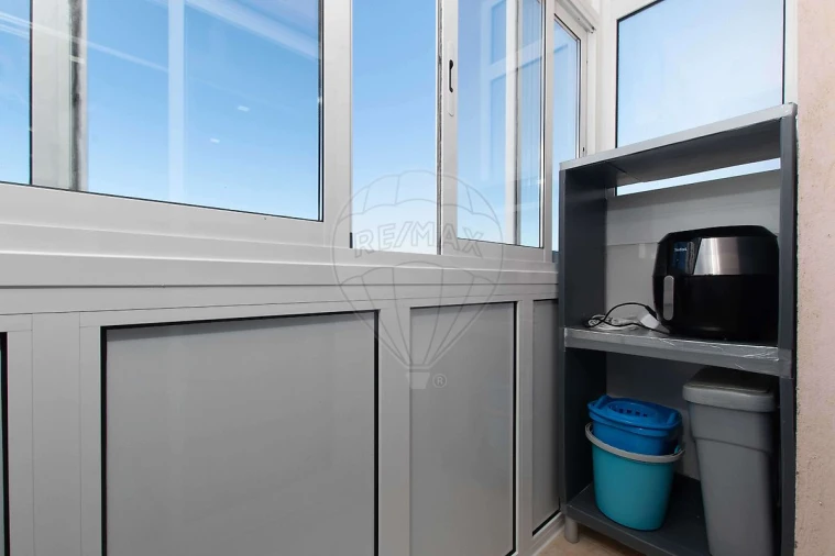 Apartamento T2 para Venda em Carregado e Cadafais Foto 11