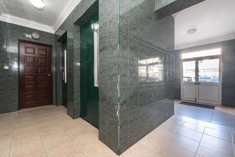 Apartamento T2 para Venda em Carregado e Cadafais Foto 21