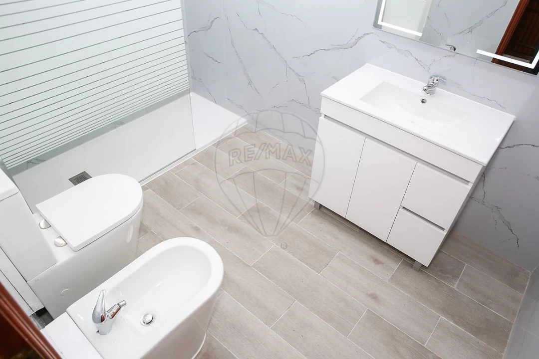 Apartamento T2 para Venda em Arruda dos Vinhos Foto 23