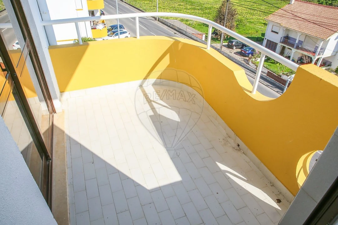 Apartamento T2 para Venda em Arruda dos Vinhos Foto 4