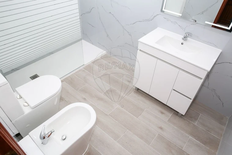 Apartamento T2 para Venda em Arruda dos Vinhos Foto 23