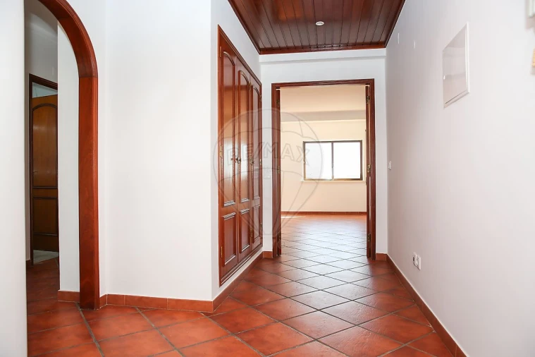 Apartamento T2 para Venda em Arruda dos Vinhos Foto 12