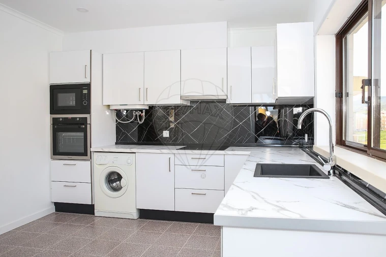 Apartamento T2 para Venda em Arruda dos Vinhos Foto 2