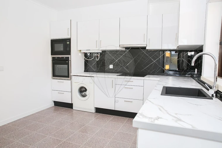 Apartamento T2 para Venda em Arruda dos Vinhos Foto 34