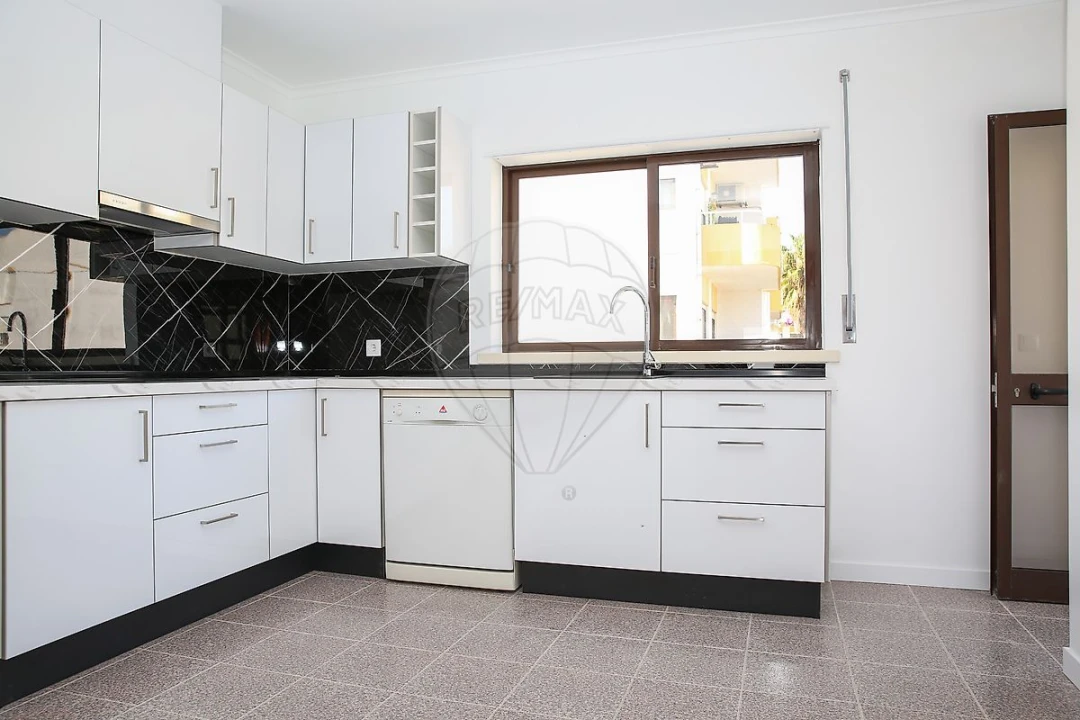 Apartamento T2 para Venda em Arruda dos Vinhos Foto 22