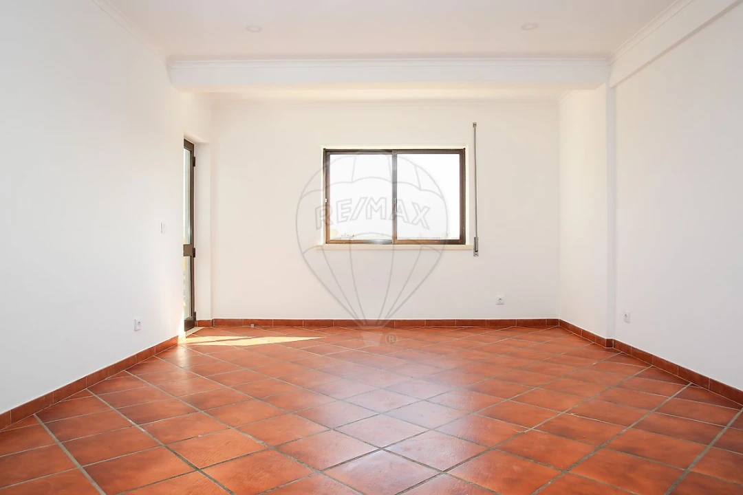 Apartamento T2 para Venda em Arruda dos Vinhos Foto 10