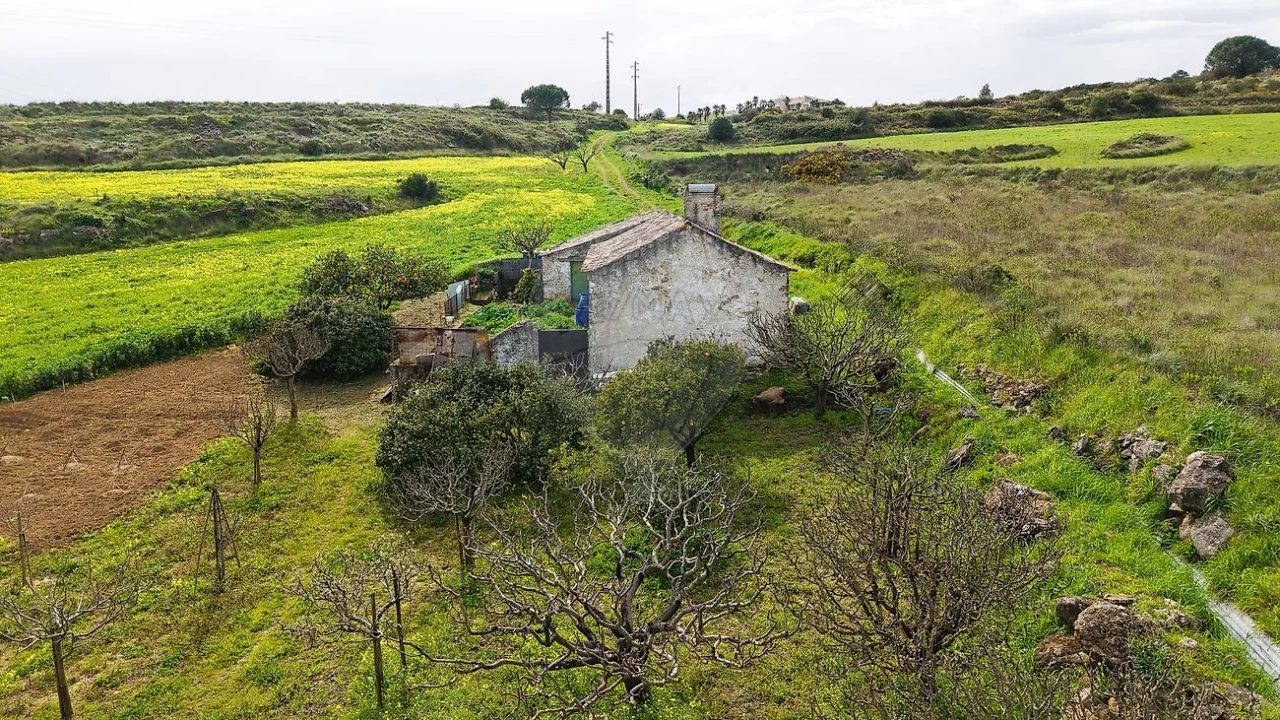 Moradia T2 para Venda em Alhandra, São João dos Montes e Calhandriz Foto 1